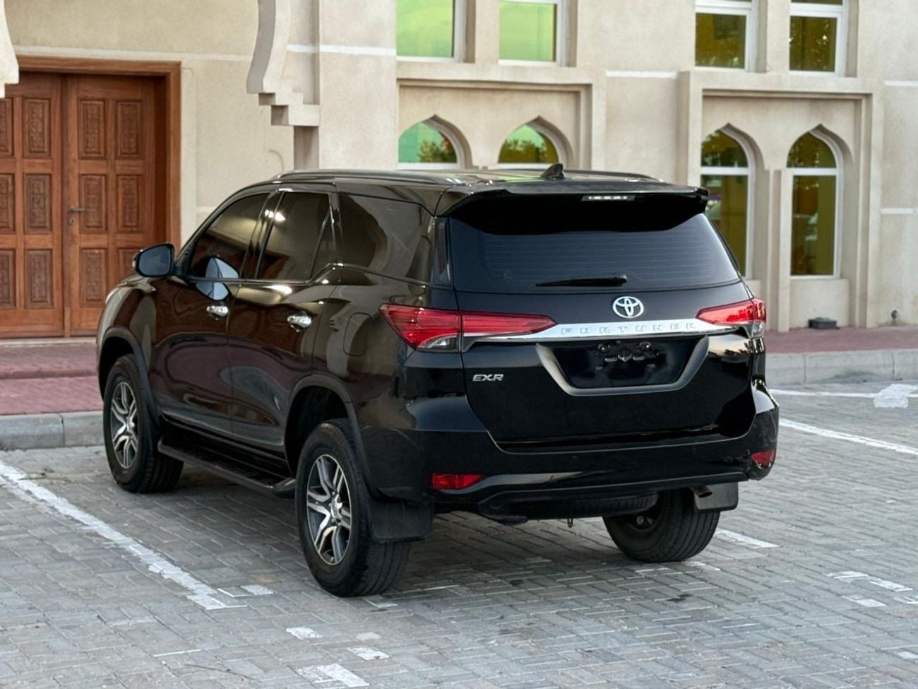 Toyota Fortuner 2020 V4 2.7L Engine Full Option Very Clean And Perfect Condition