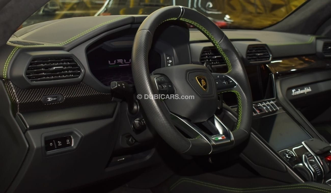 Lamborghini Urus LAMBORGHINI URUS 2021 4.0L 8CYL 657HP