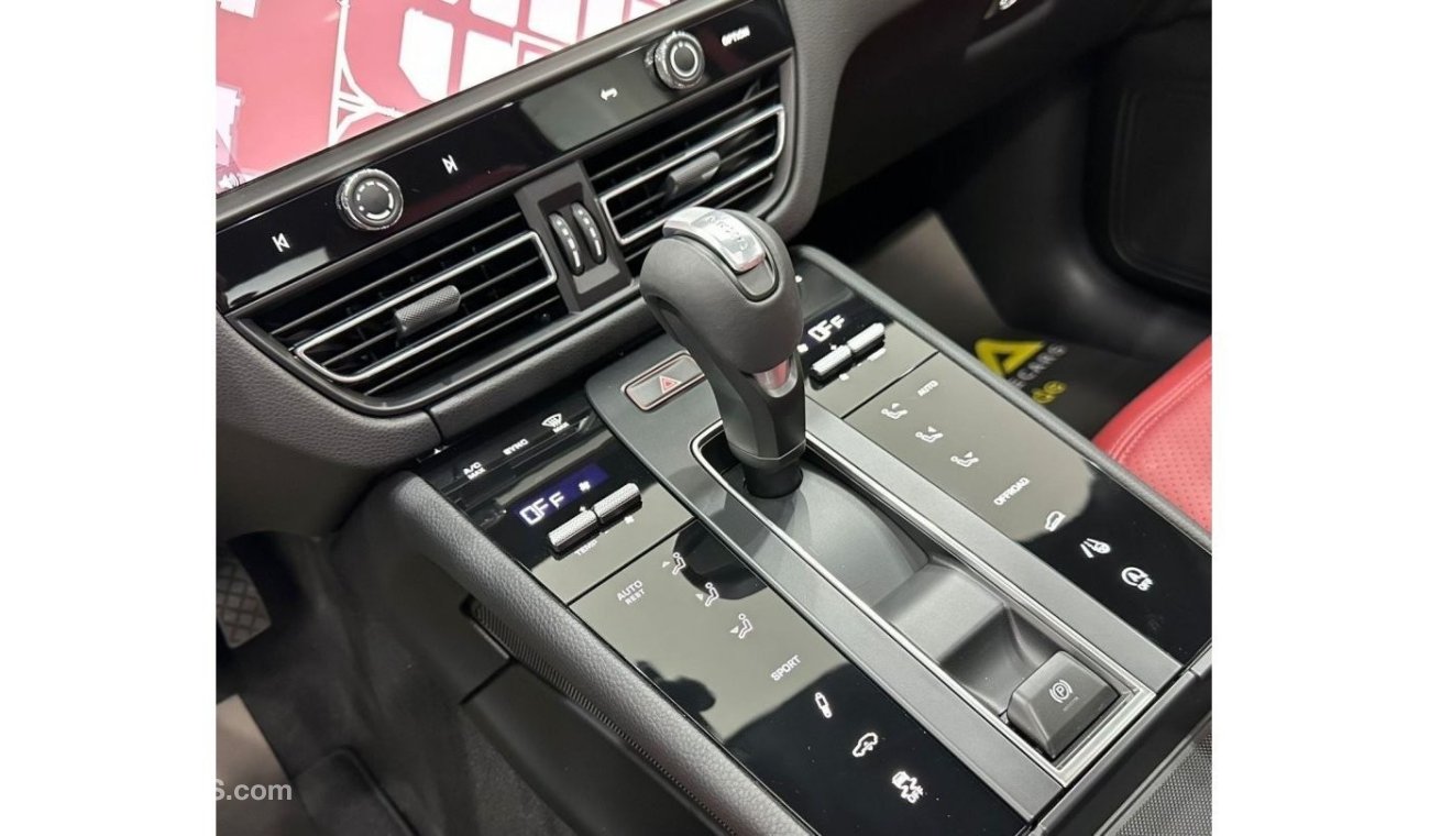 Porsche Macan *Brand New* 2024 Porsche Macan S, 2026 Porsche Warranty, Full Options, Delivery Kms, GCC