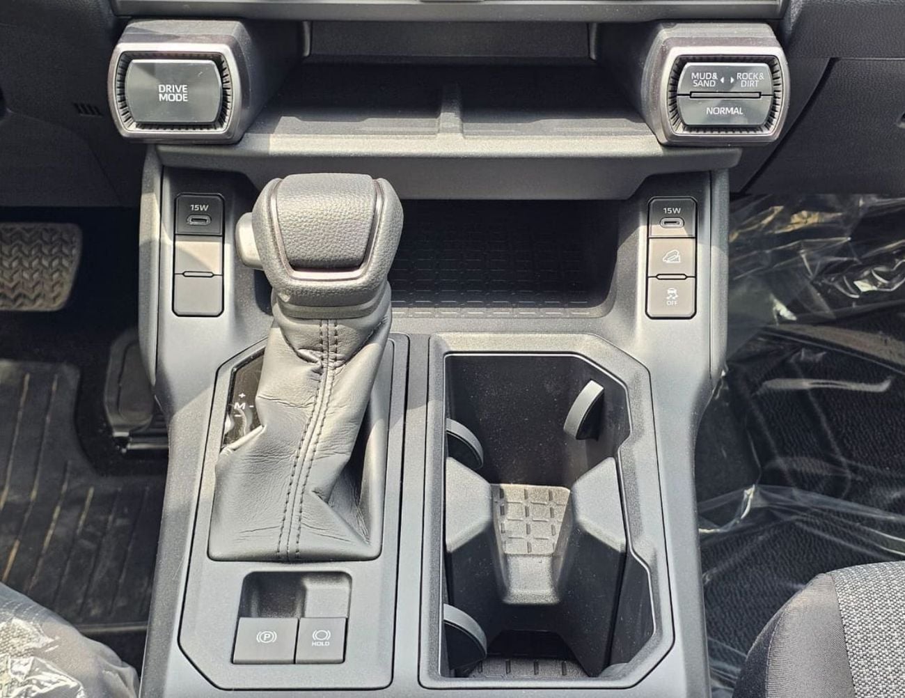 Toyota RAV4 LE || 2.0L PETROL V4 AWD | 10.5" TOUCHSCREEN DISPLAY | REAR CAMERA (CODE # RVPLEF)