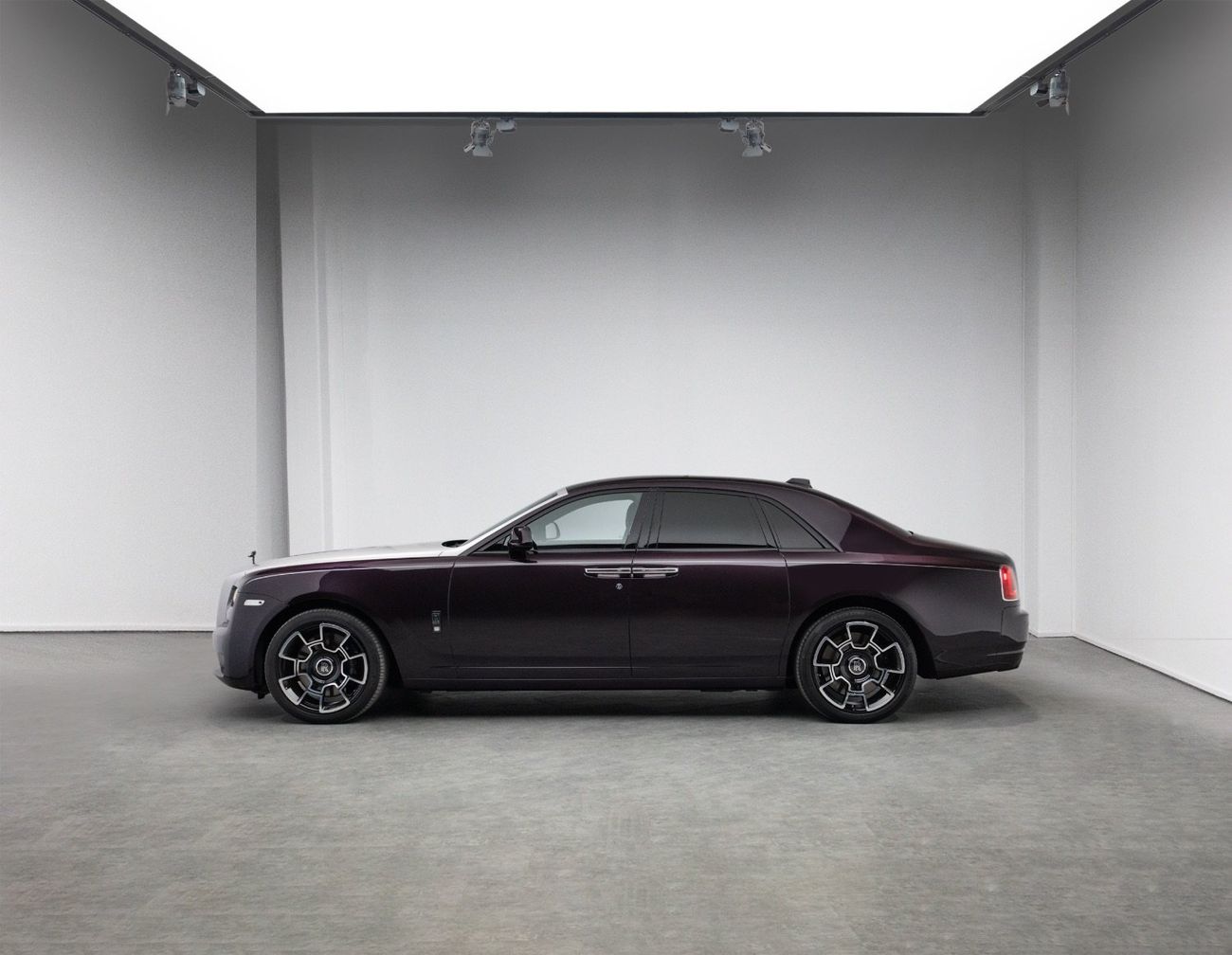 رولز رويس جوست Black Badge 6.6L