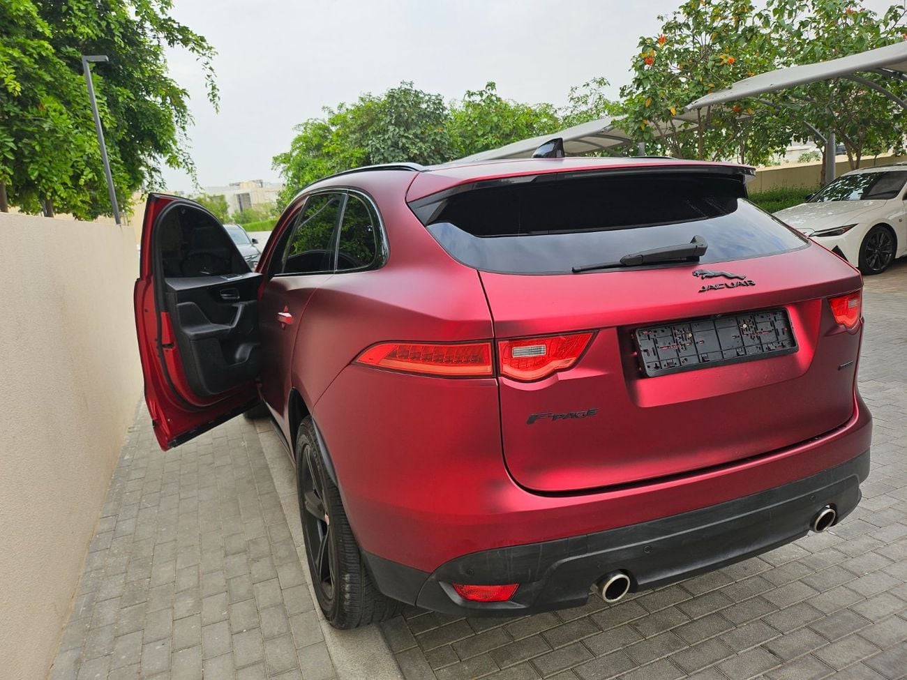 جاكوار F بيس فخامة لا تقاوم! جاكوار F-Pace موديل 2018 | فول أوبشن | فتحة بانوراما – بحالة الوكالة!