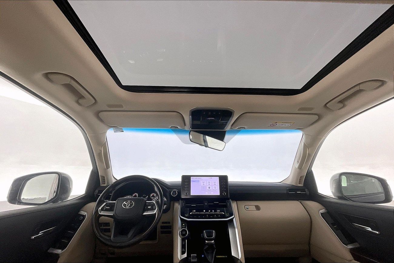 Toyota Land Cruiser GXR | National Day Celebration | Guaranteed Warranty | 0 Down Payment