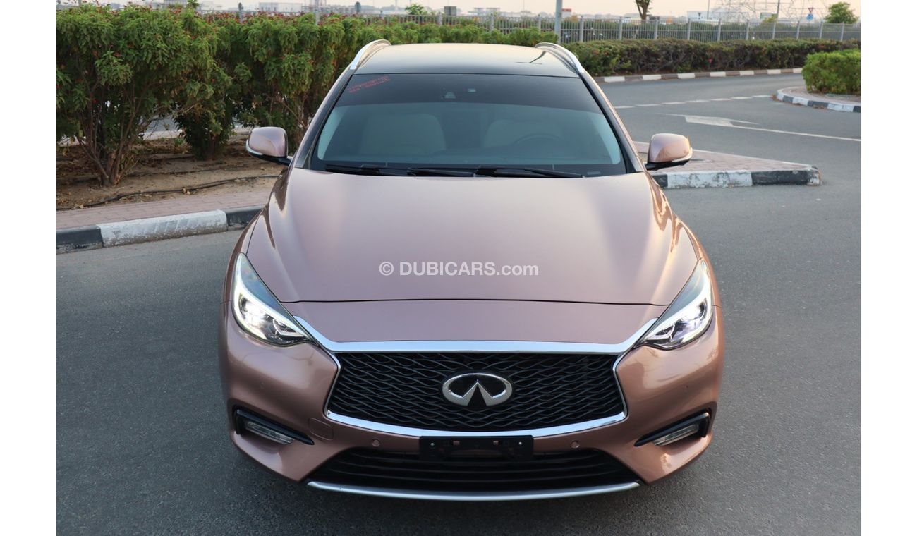 Infiniti Q30 Q30 AWD GCC 2,0 T