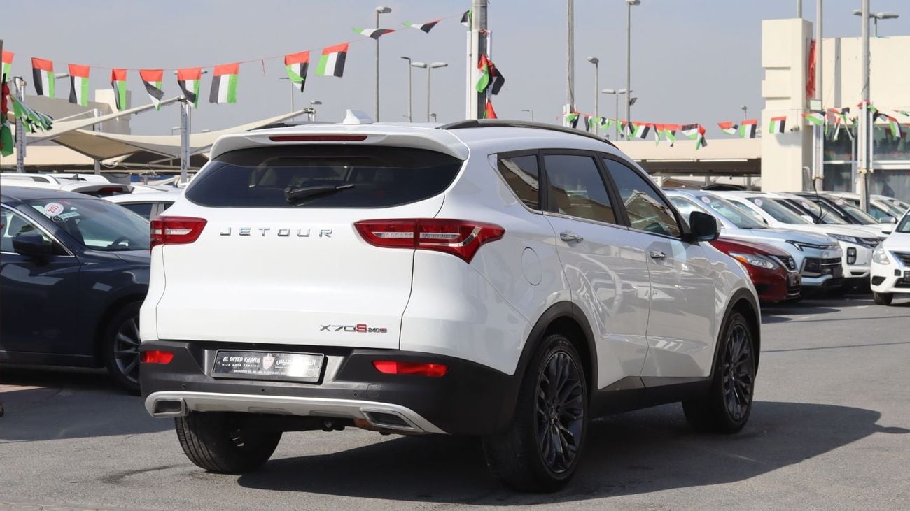 Jetour X70 Plus Luxury 1.6T Jetour X70 Plus - 2023 - GCC-  Full Option - 7 Seats - low mileage - 1.5 L - Excellent C