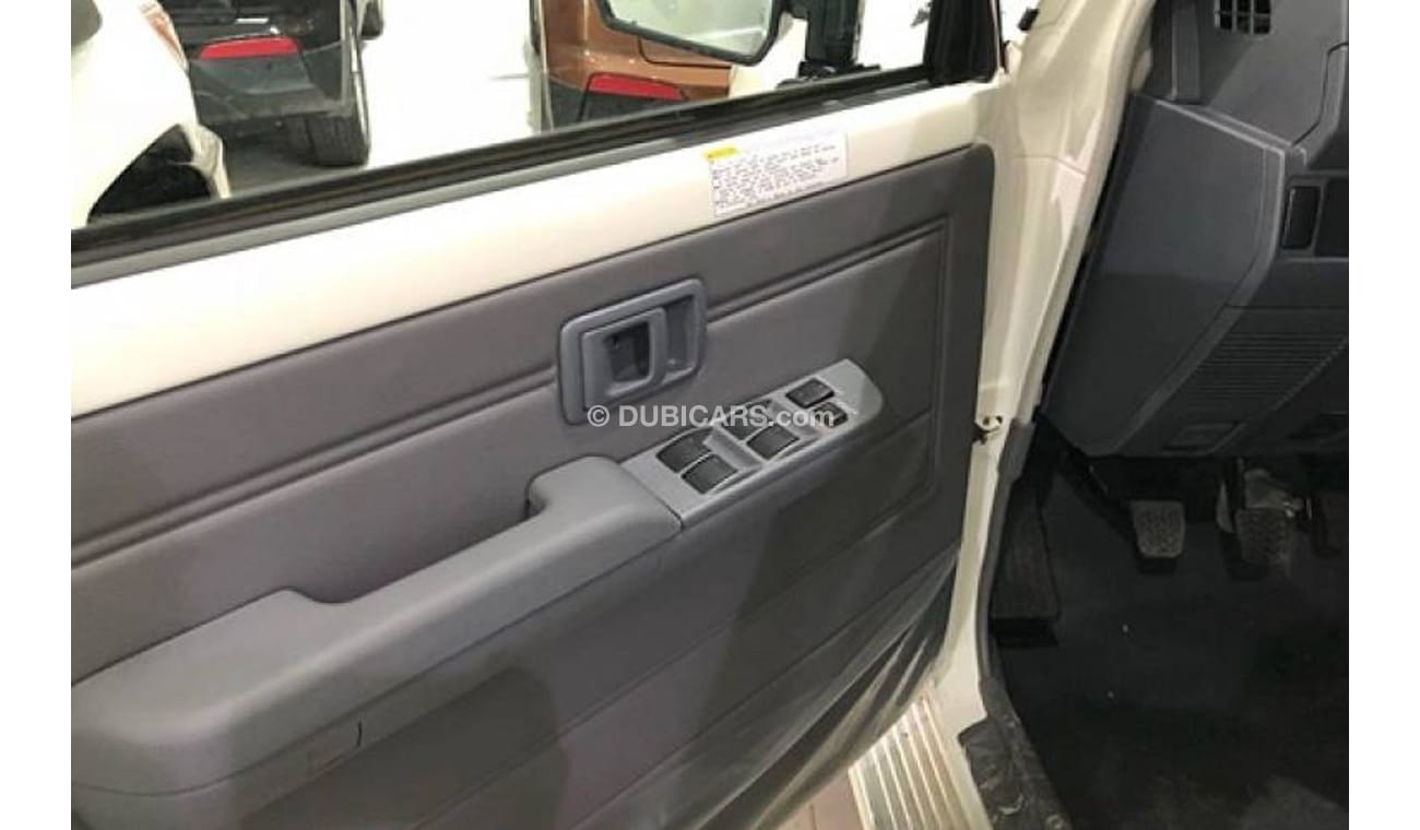 Toyota Land Cruiser Diesel 4.2L MT Hardtop HJ76 V6 5 Doors 10 Seater!