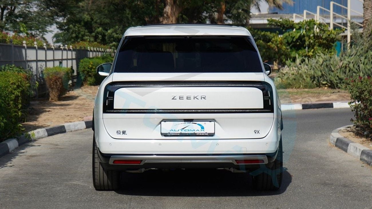 زيكر 9X Falgship Plug-in Hybrid AWD 2.0T 2025 0Km With Warranty