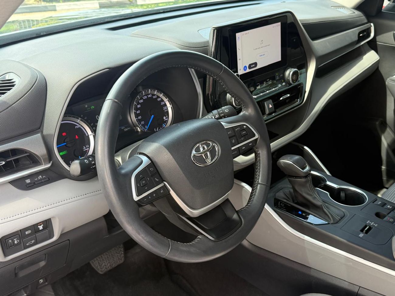 تويوتا هايلاندر 2.5L Hybrid GXR (AWD)