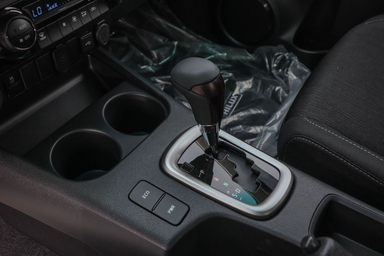 Toyota Hilux TOYOTA HILUX 2.7l 2025 MODEL 4X2