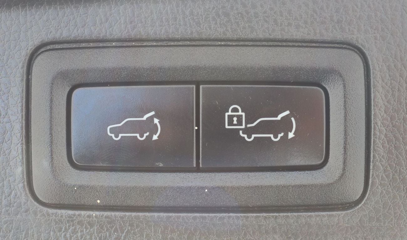 Mitsubishi Montero Sport GLS Premium 3.0L (7 Seater) Mitsubishi Montero Sport 2021 GCC model in excellent condition, no accid