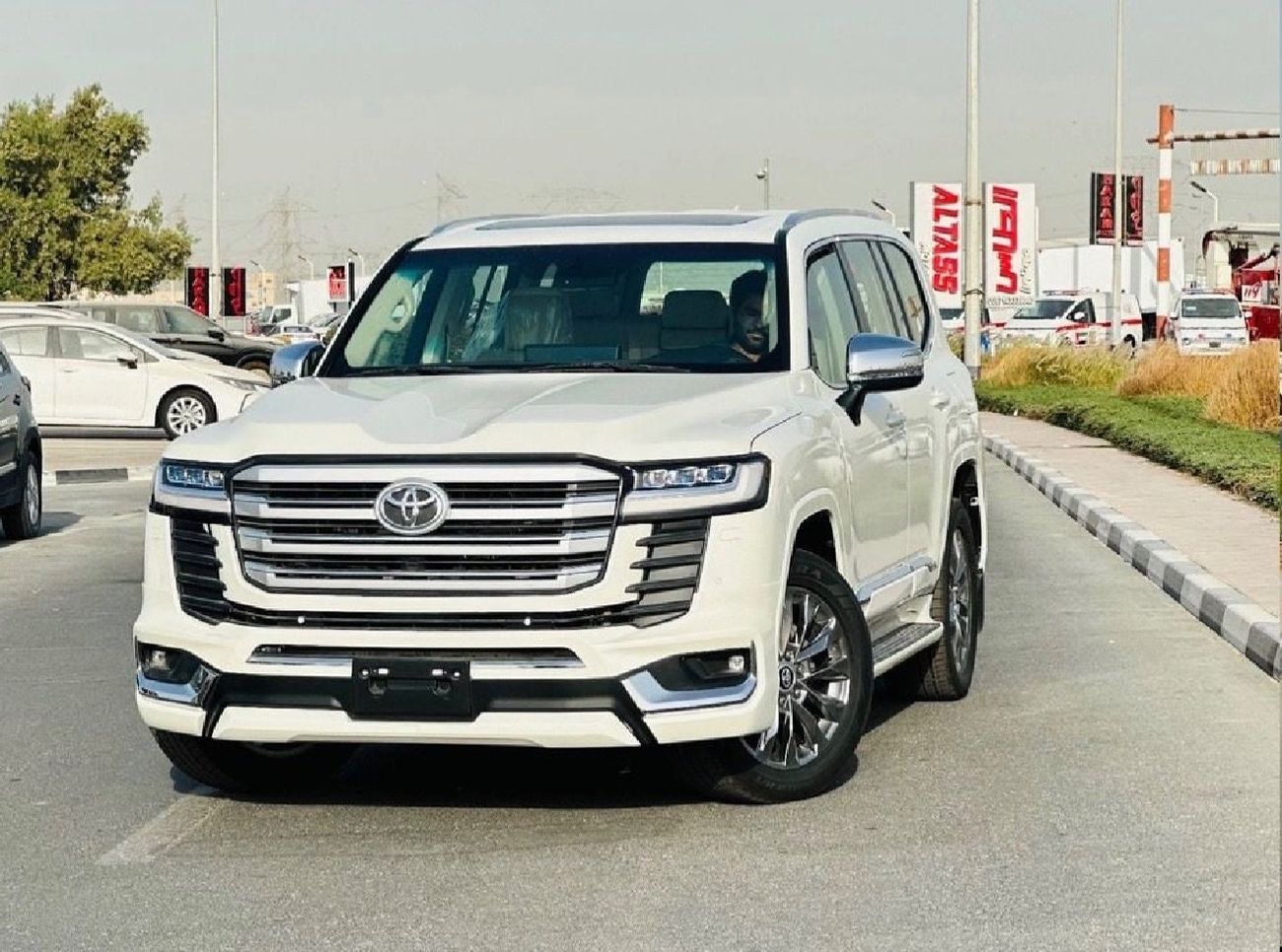 Toyota Land Cruiser 2022 Model GXR Full Option Very Clean And Perfect Condition