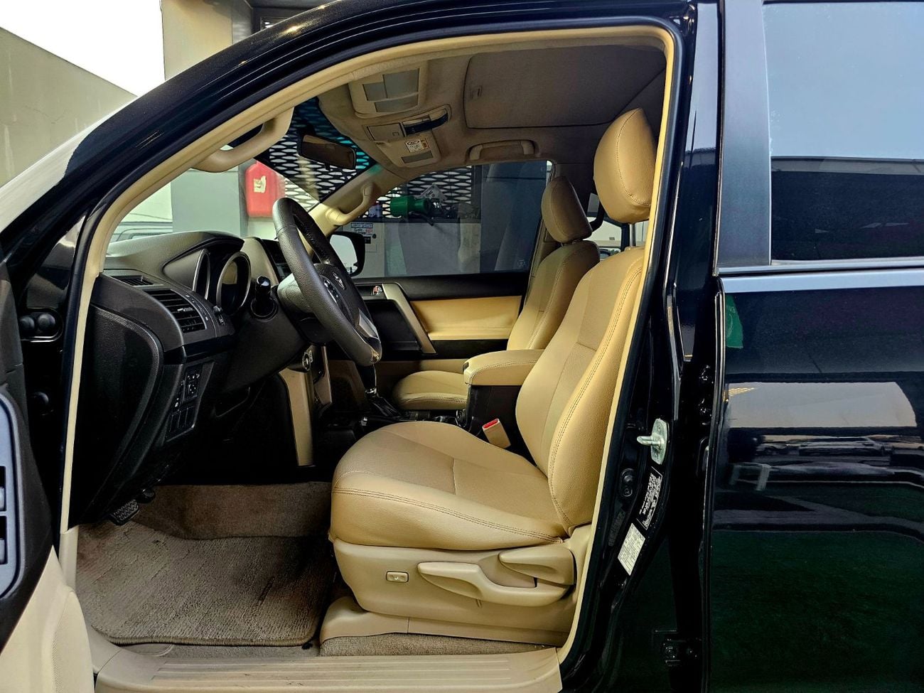 Toyota Prado TX-L PRADO TXL / NEW SHAPE / SUNROOF LEATHER / ORIGINAL BLACK COLOR