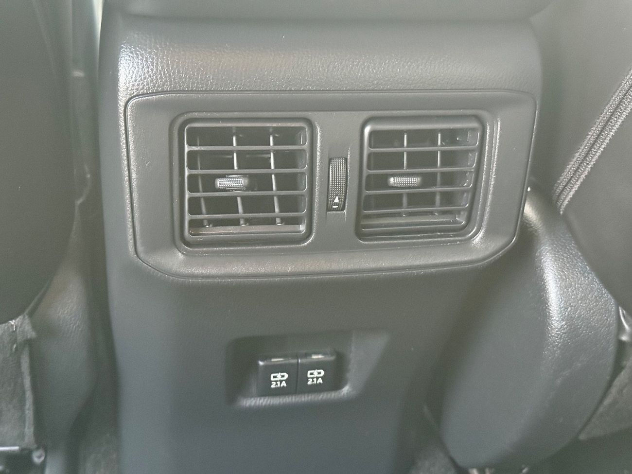 Toyota RAV4 XLE 2.5L 2020 TOYOTA RAV4 XLE HYBRID 4x4 FULL OPTIONS IMPORTED FROM USA