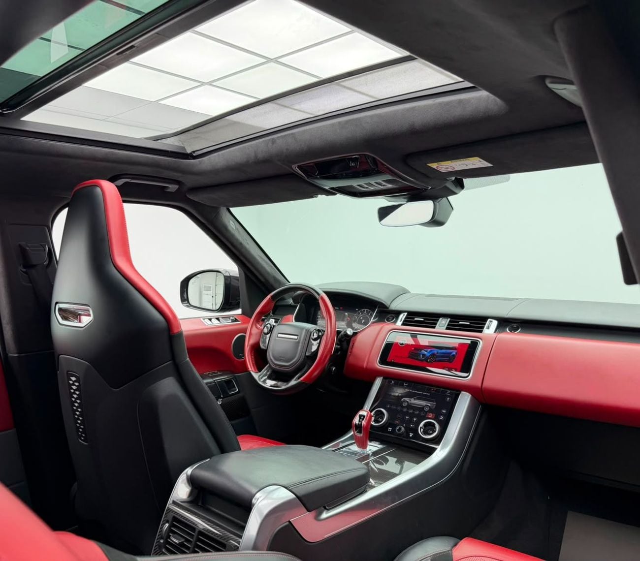 Land Rover Range Rover Sport SVR
