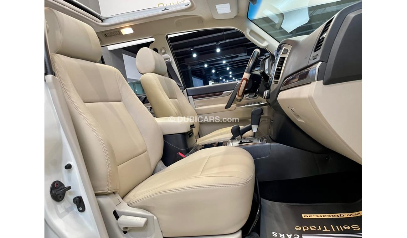 ميتسوبيشي باجيرو 2017 Mitsubishi Pajero, Full Service History, Warranty, Service Contrcat, Low Kms, GCC