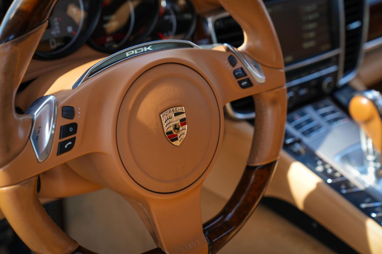 Porsche Panamera 4S 2012!! GCC SPECS!! FULL SERVICE HISTORY