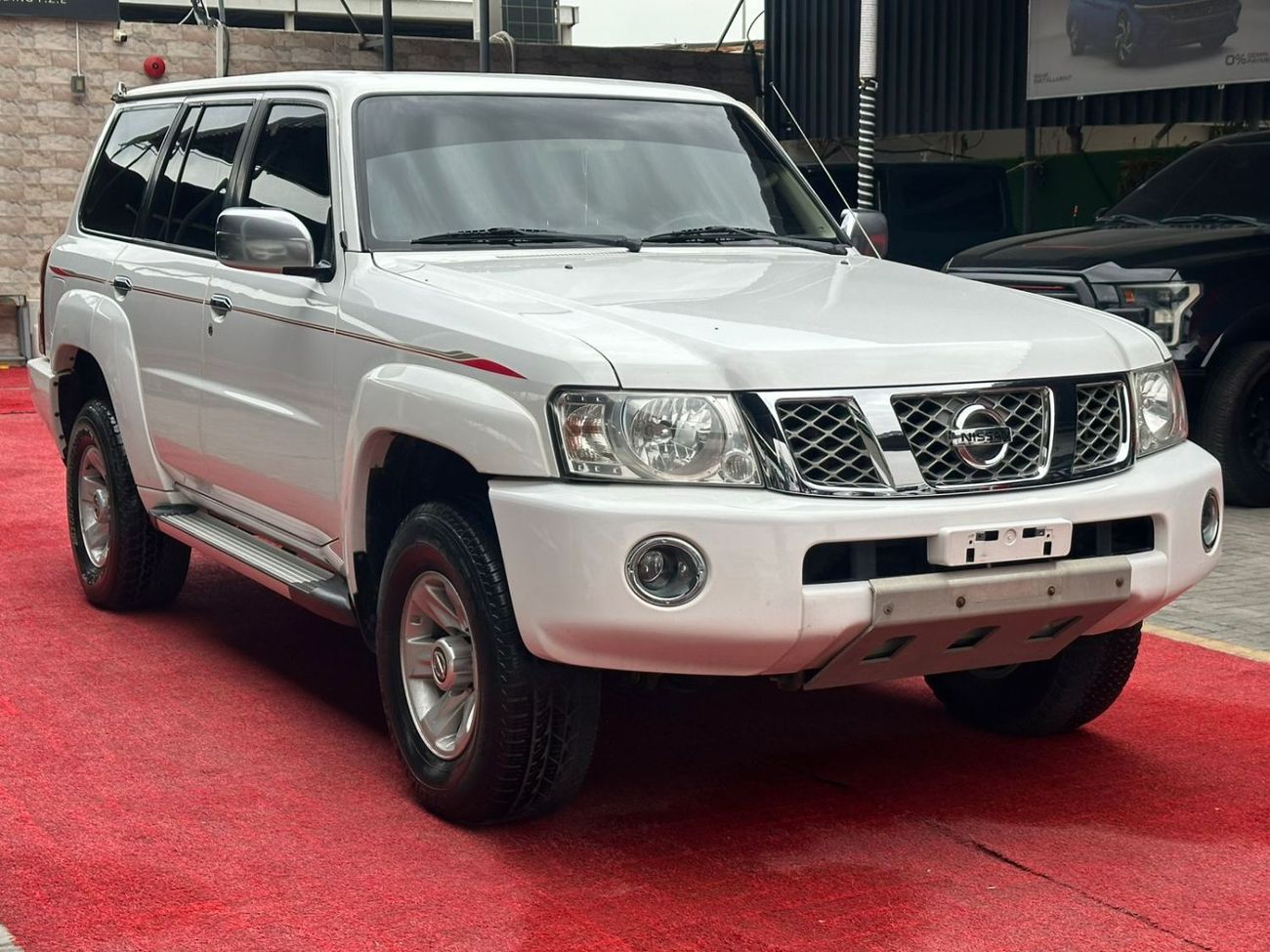 نيسان باترول سفاري Safari 4.8L A/T