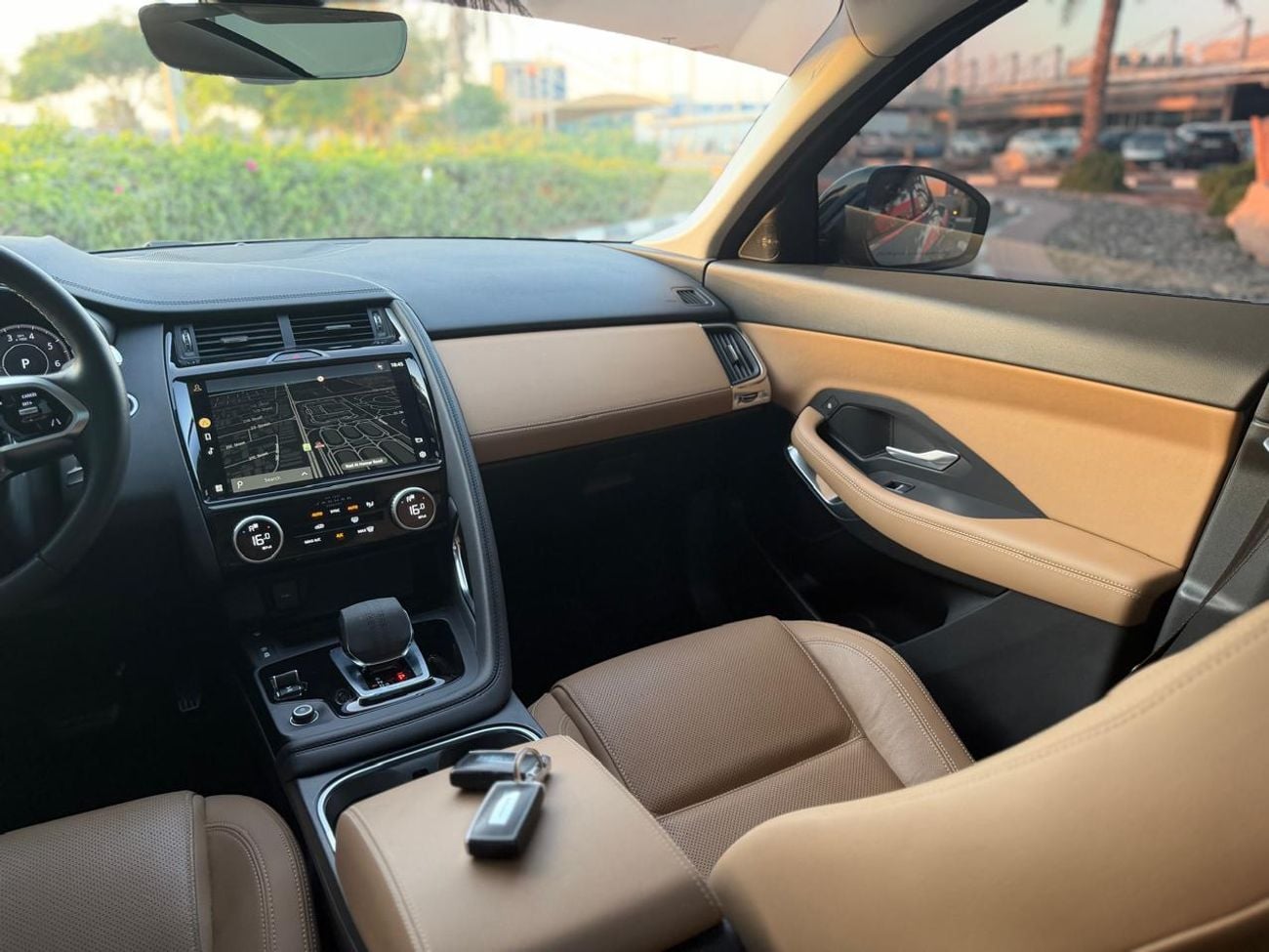 جاكوار E Pace SE
