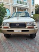 Toyota Land Cruiser vxr full option 1997 call 0507654455