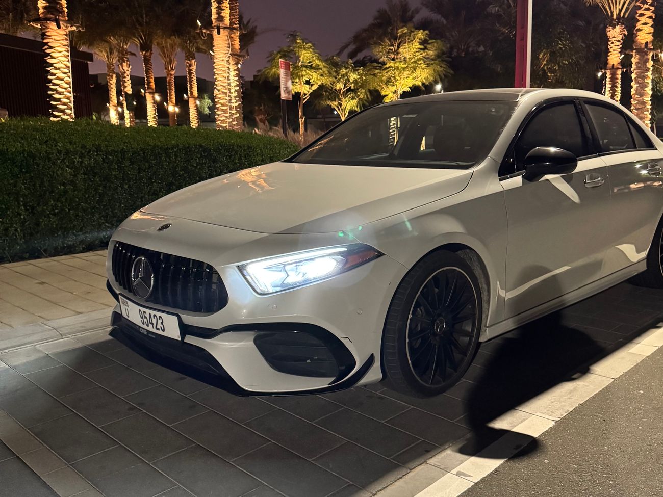 مرسيدس بنز A 220