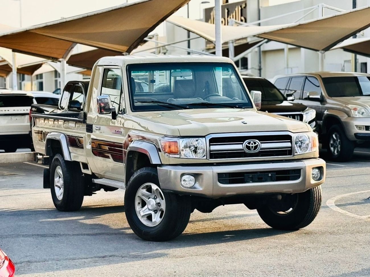 تويوتا لاند كروزر بيك آب