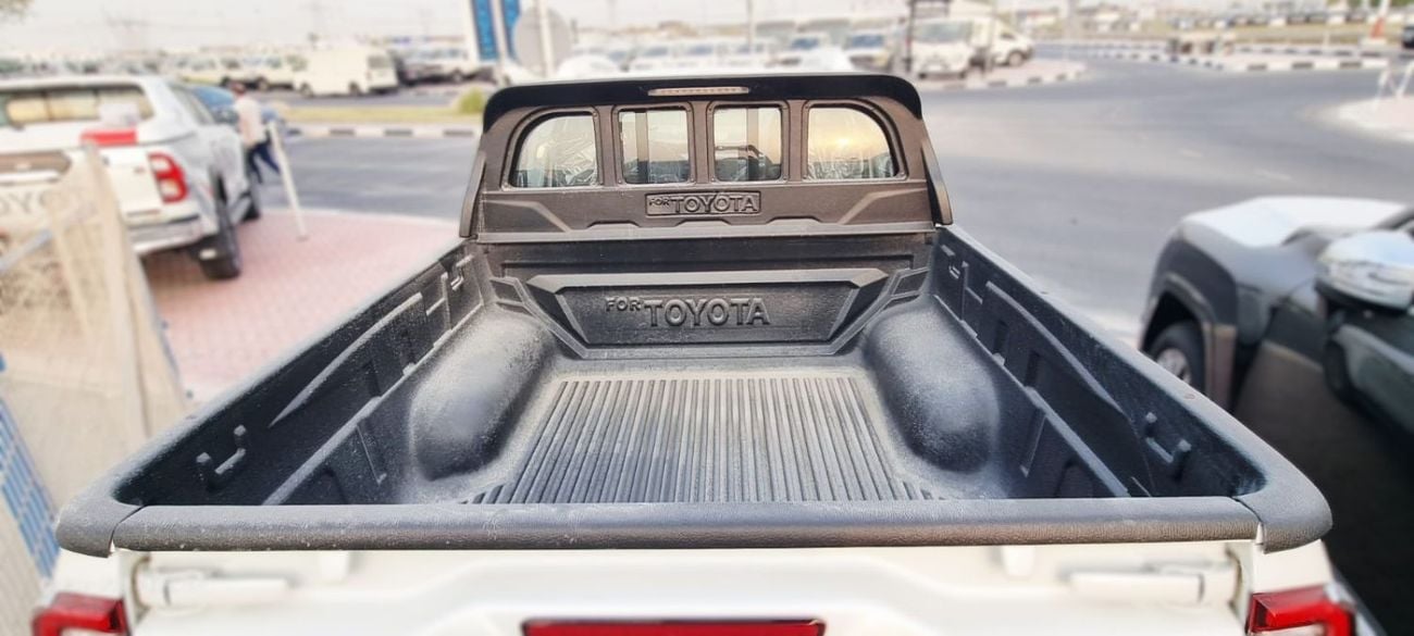 Toyota Hilux SGLX 2.4L DIESEL 4X4 LEATHER SEATS MY2025