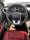 تويوتا هيلوكس تايوتا هايلوكس جي آر5  إس ار 2025٥