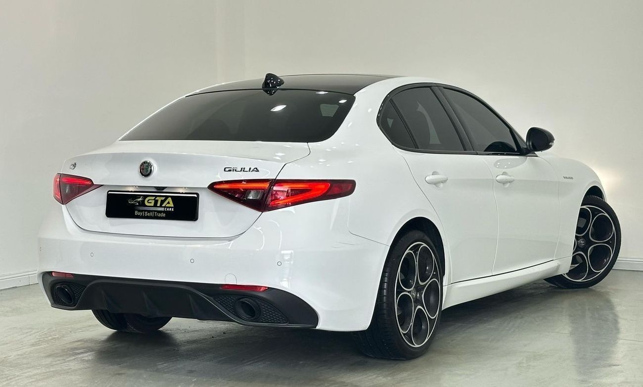 ألفا روميو جوليا Veloce Q2 2023 Alfa Romeo Giulia Veloce Q2, 2028 Alfa Romeo Warranty + Service Pack, Very Low Kms, G