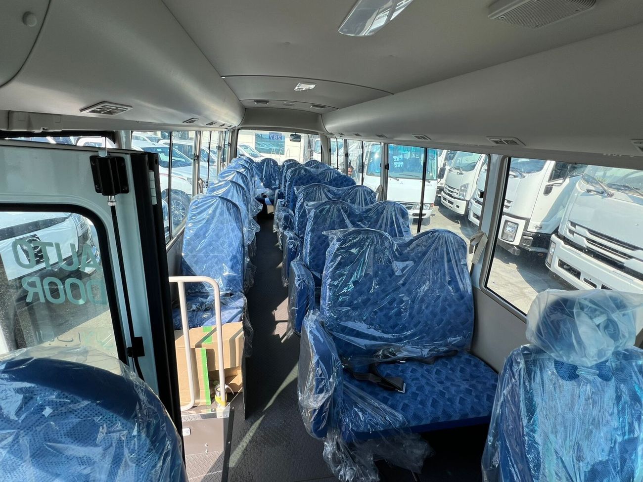 Mitsubishi Rosa MITSUBISHI FUSO ROSA HIGH ROOF 30-SEATER M/T