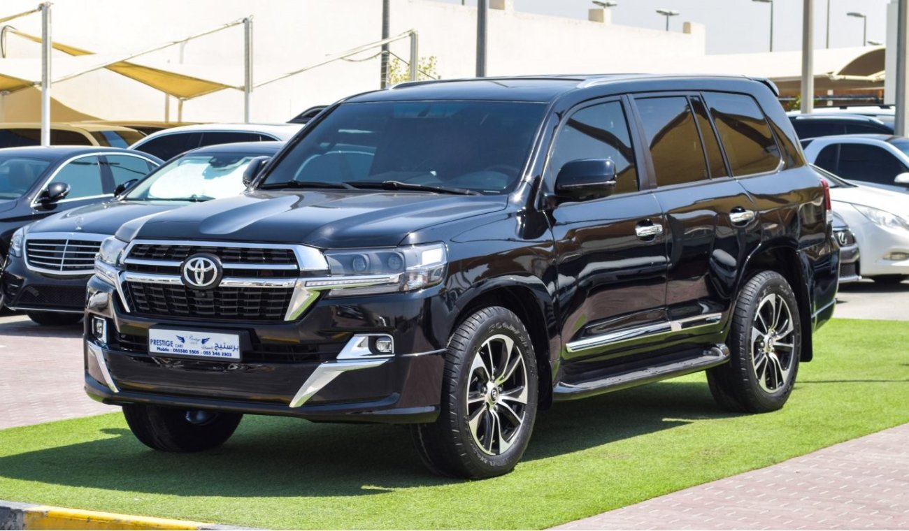 Toyota Land Cruiser GXR V8 With 2021 body kit