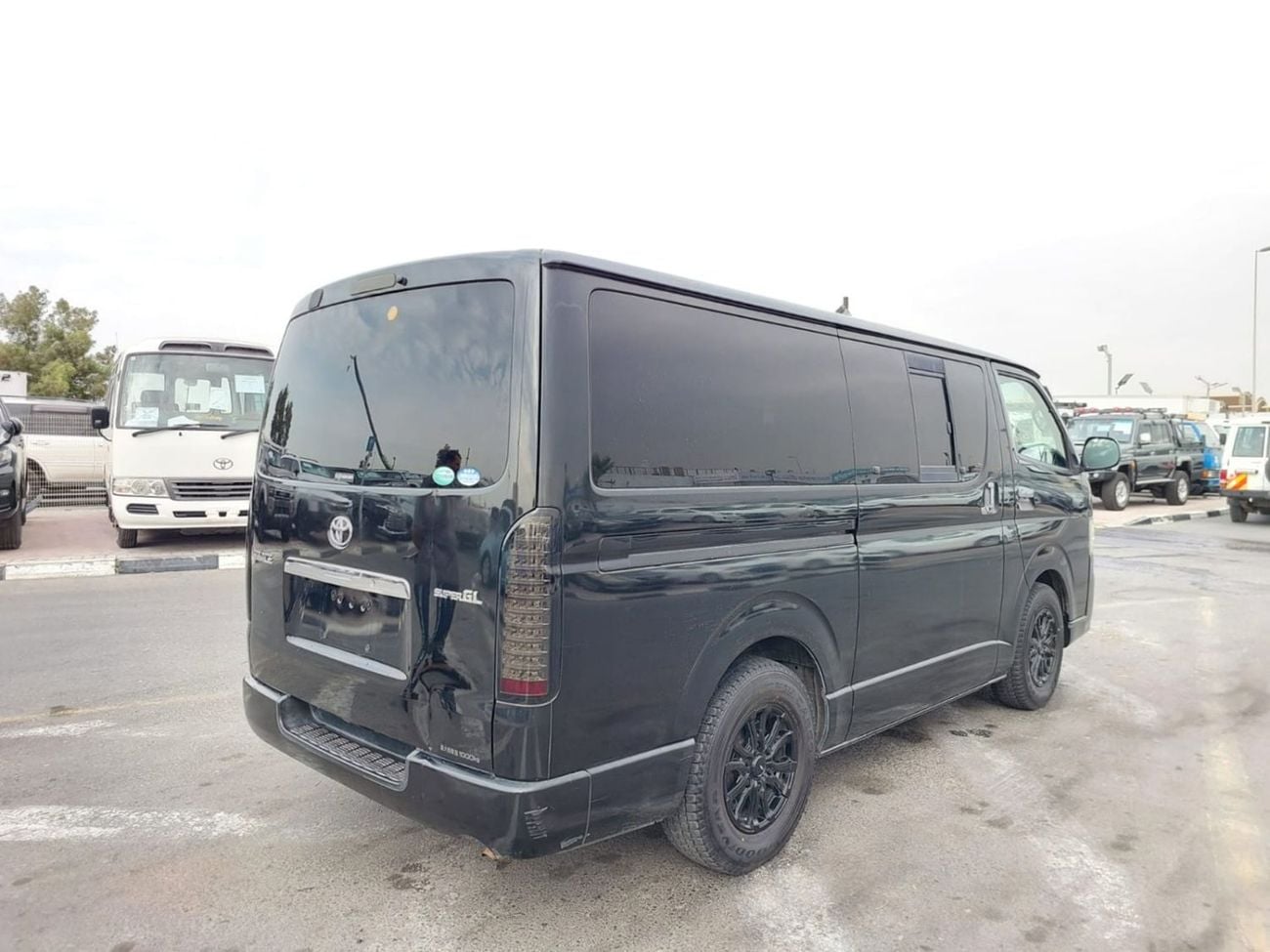 Toyota Hiace (RAMADAN OFFER) TOYOTA HIACE VAN RHD 2010 MODEL 2.0 L PETROL AUTOMATIC(PM29424)