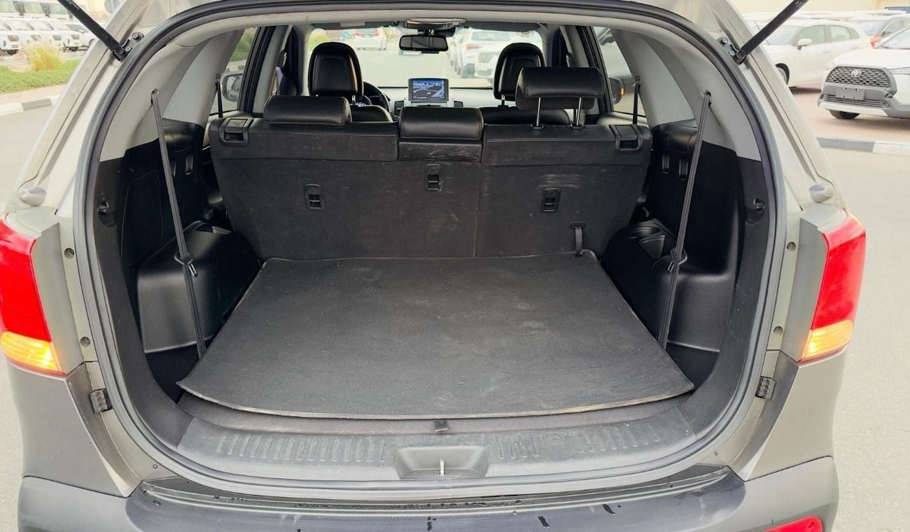 كيا سورينتو PREMIUM CONDITION | 2.0L DIESEL ENGINE | LHD | AT | 2011 | PUSH START ENGINE