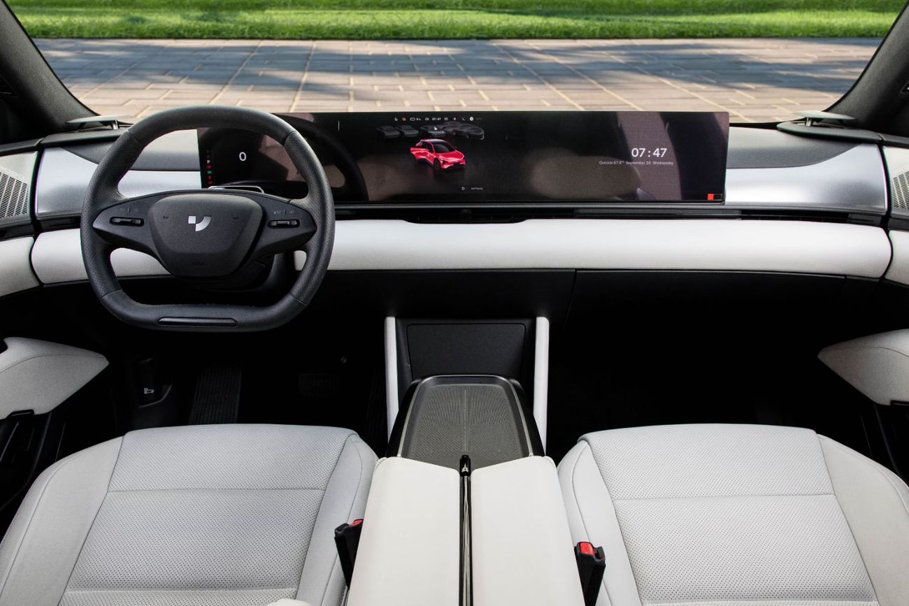 Ji Yue 01 01 | 2,546 P.M | 0% Downpayment | Full Self Driving | Agency Warranty