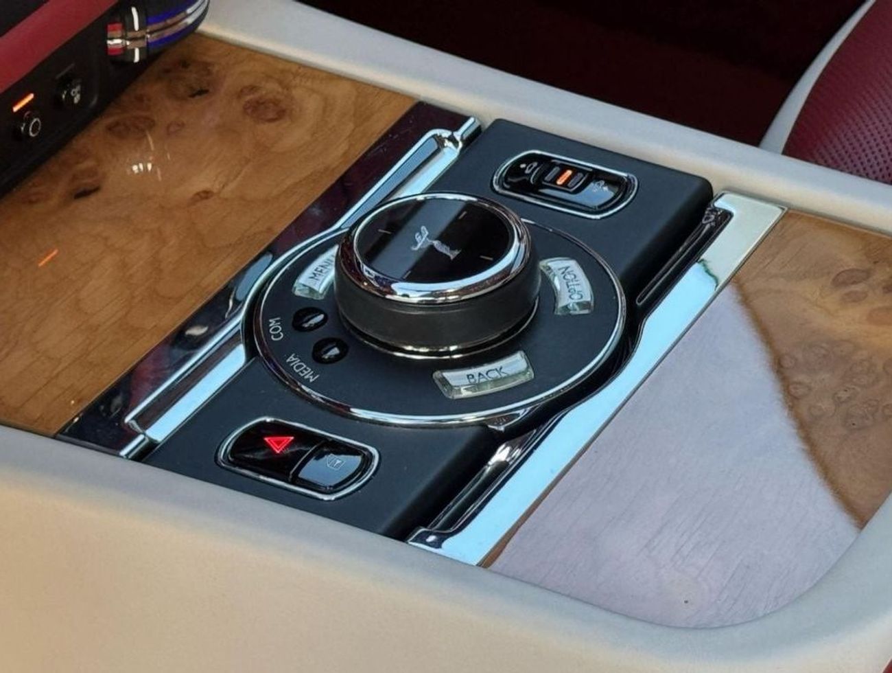 رولز رويس واريث GCC SPEC UNDER WARRANTY AND SERVICE CONTRACT