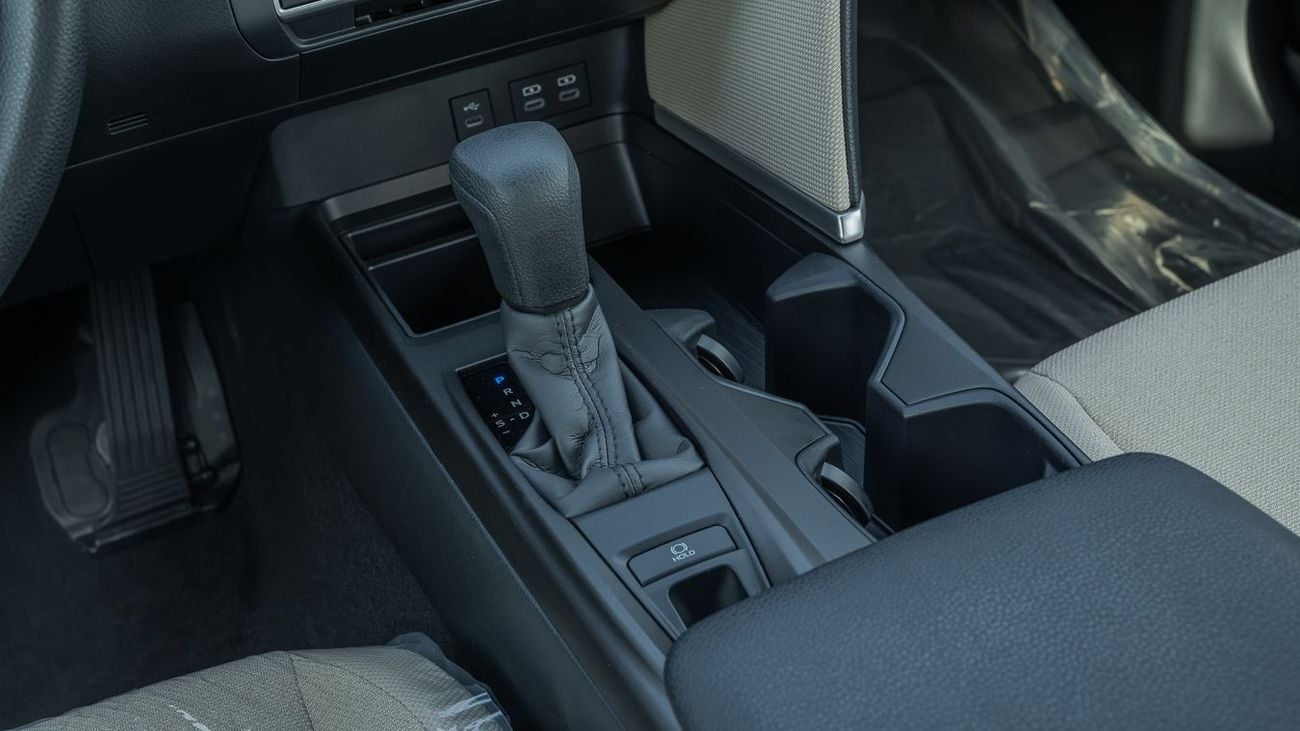 تويوتا كامري TOYOTA CAMRY 2.5 BASIC AT -2026YM