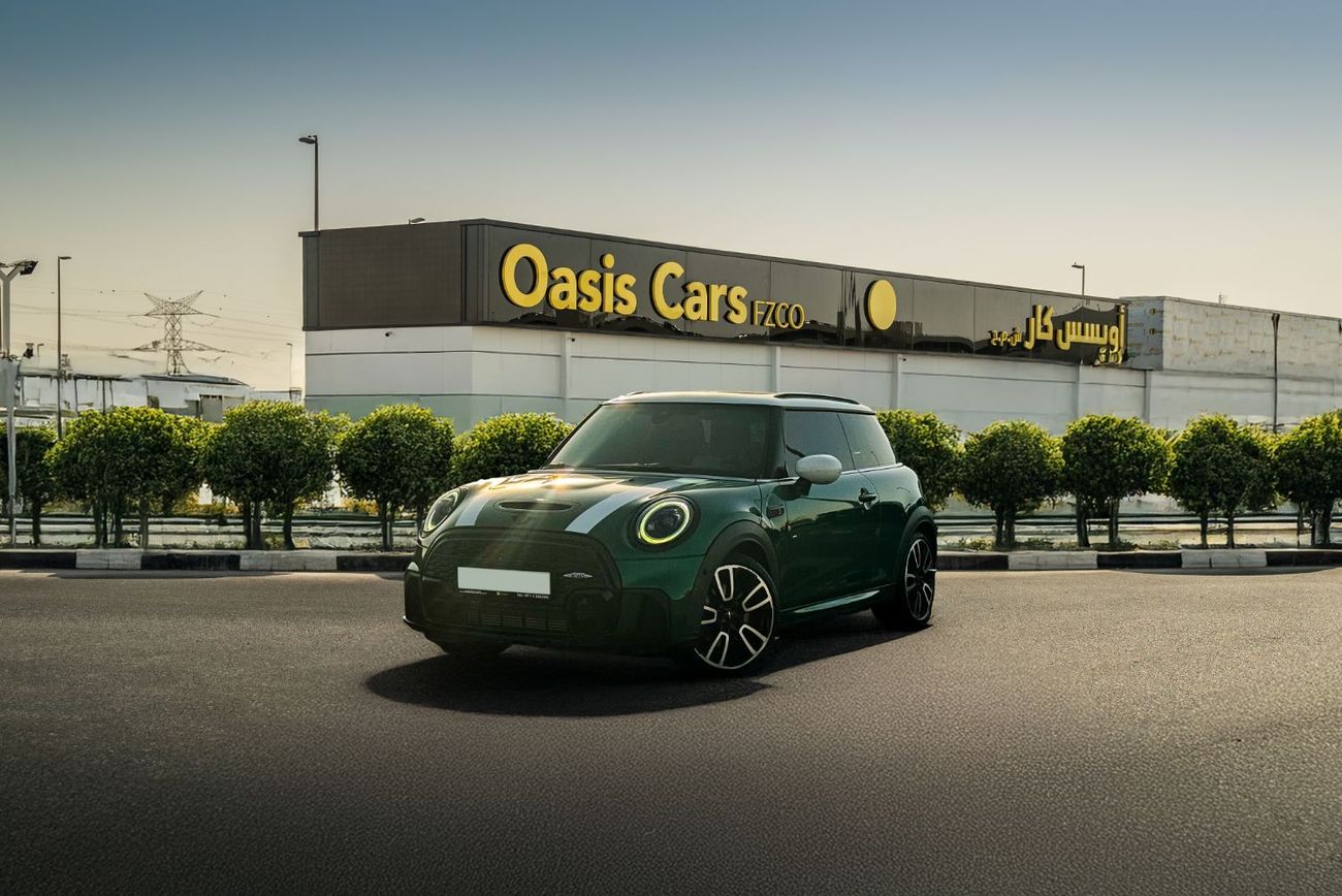 ميني كوبر إس JCW Kit 2022 Full Service History GCC Low Mileage 2.0L Turbo 4 Cylinders
