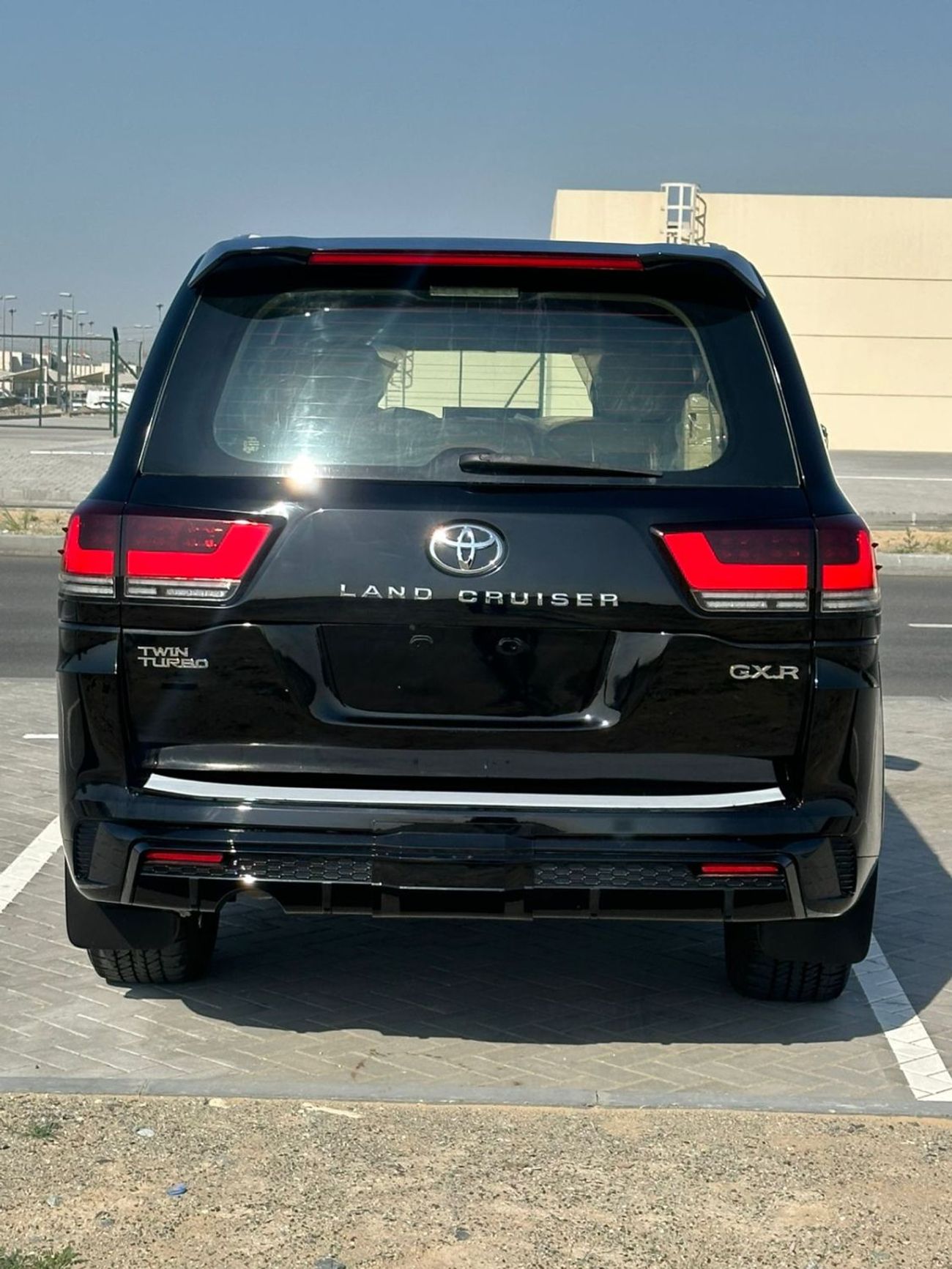 تويوتا لاند كروزر GXR 4.6L