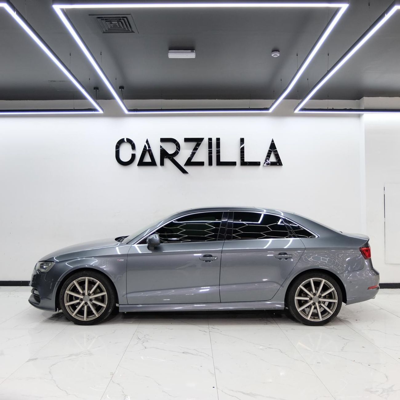 أودي A3 40 TFSI S-لاين