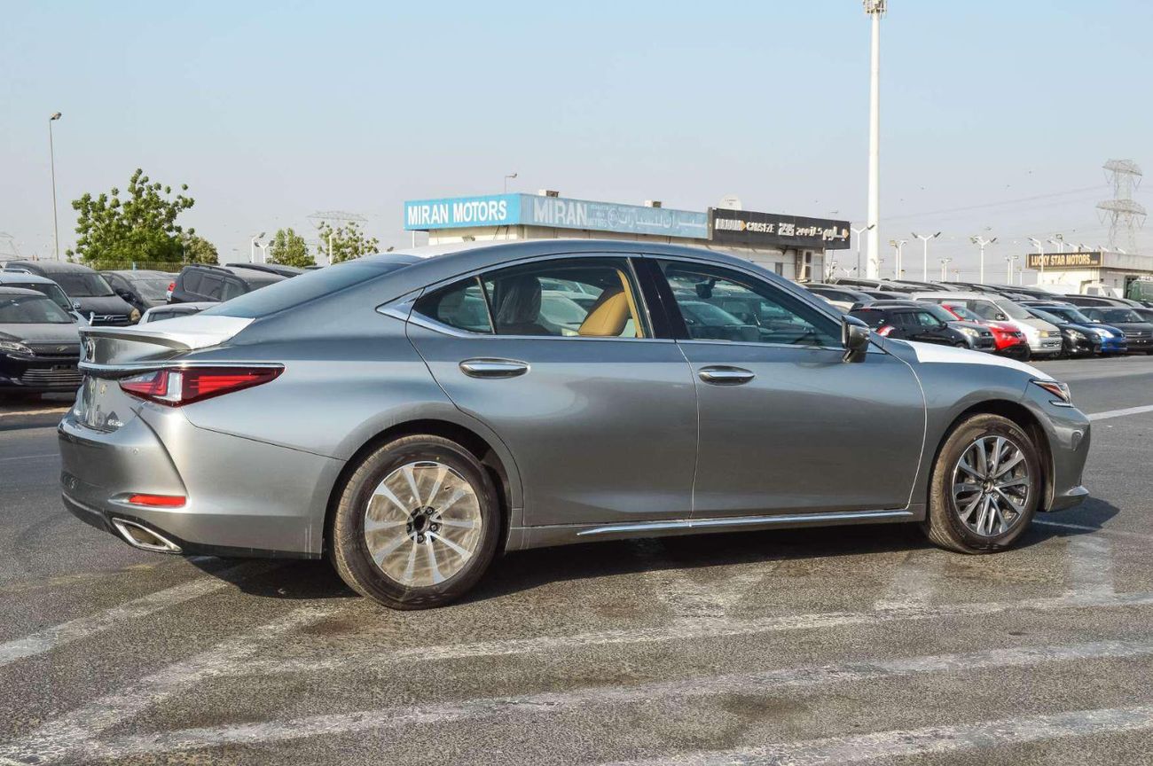 لكزس ES 350 LEXUS ES350 3.5L FWD PETROL SEDAN 2025