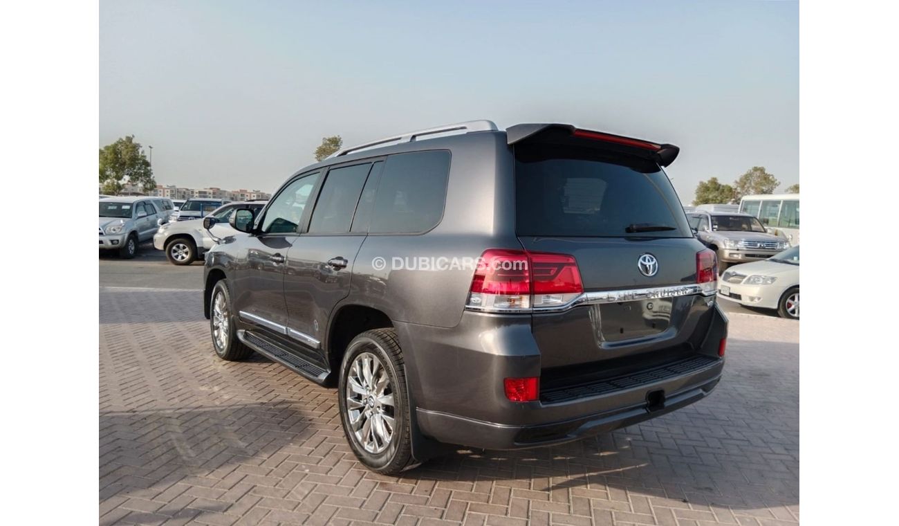 تويوتا لاند كروزر TOYOTA LAND CRUISER RIGHT HAND DRIVE (PM1568)