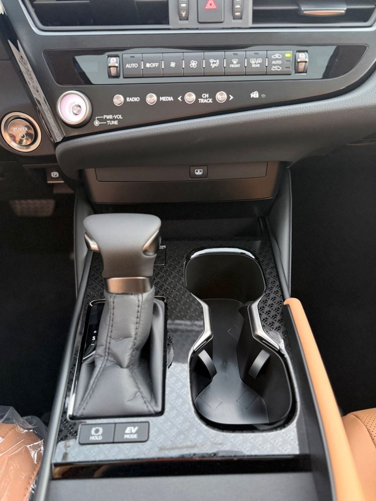 لكزس ES300h Lexus ES 300H || 2025