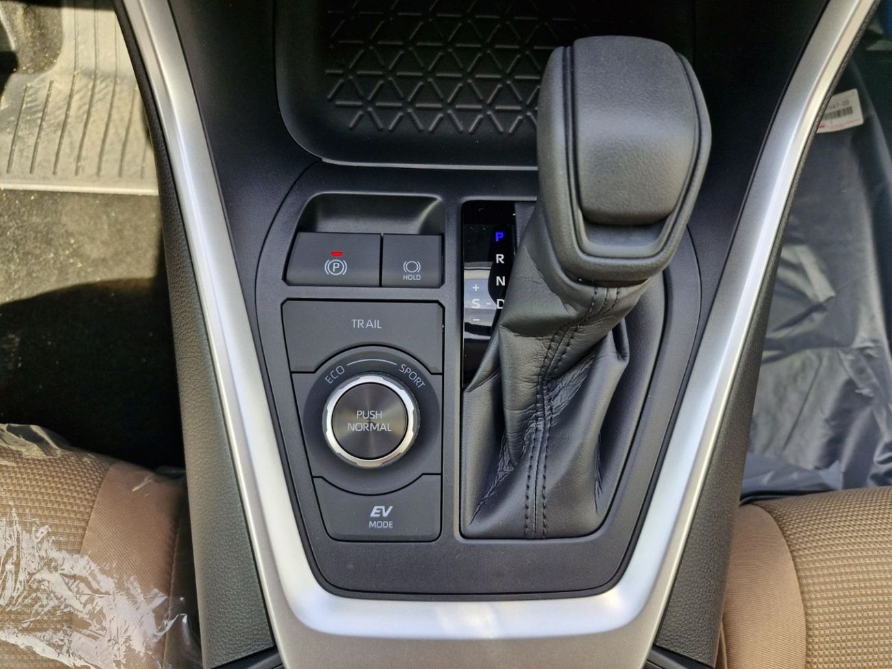 Toyota RAV4 2025 TOYOTA RAV 4 4X4 2.5L HYBRID PETROL A/T GCC BRAND NEW 0KM