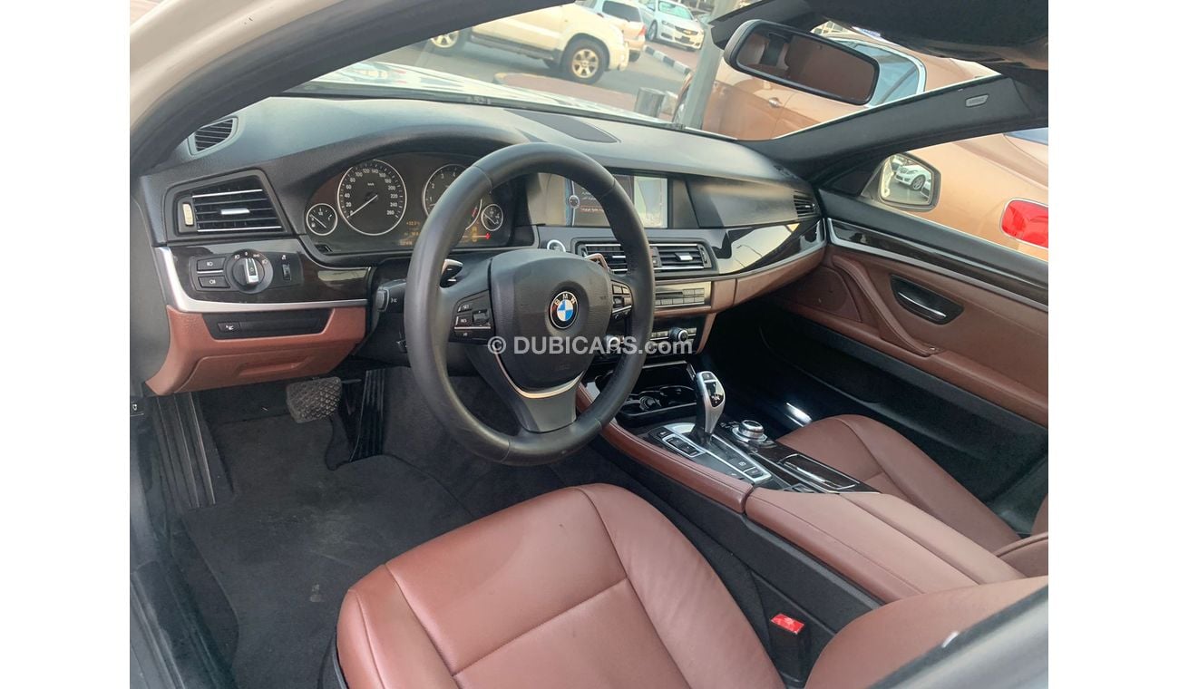 BMW 523i BMW 523 i_Gcc_2011_Excellent_Condition _Full option