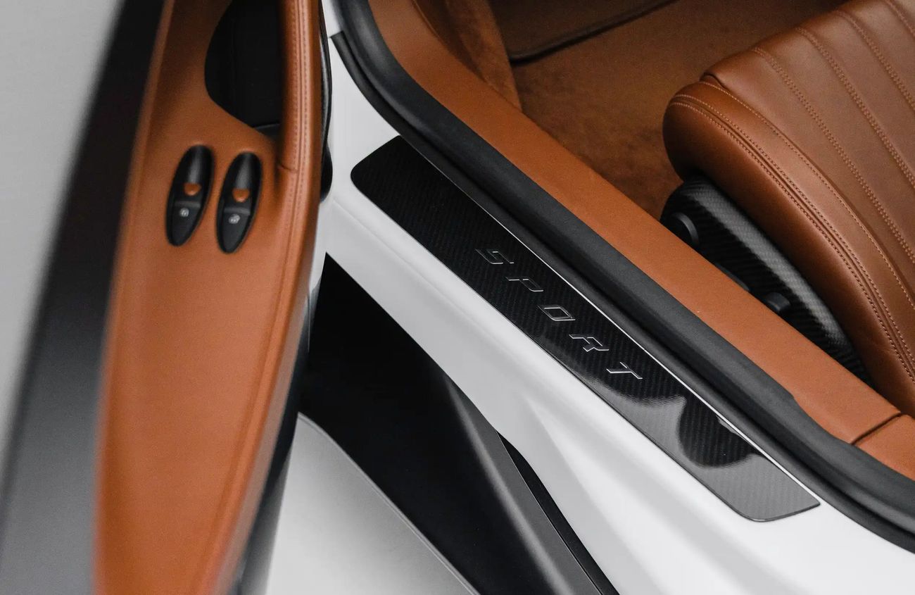 بوغاتي شيرون 8.0L W16 Quad-Turbocharged Engine