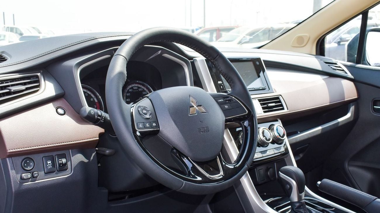 ميتسوبيشي إكسباندر كروس Brand New Mitsubishi XpanderCross 2025 1.5L A/T FWD|Petrol|Silver/Black |XPANDER-CR-25| FOR EXPORT O