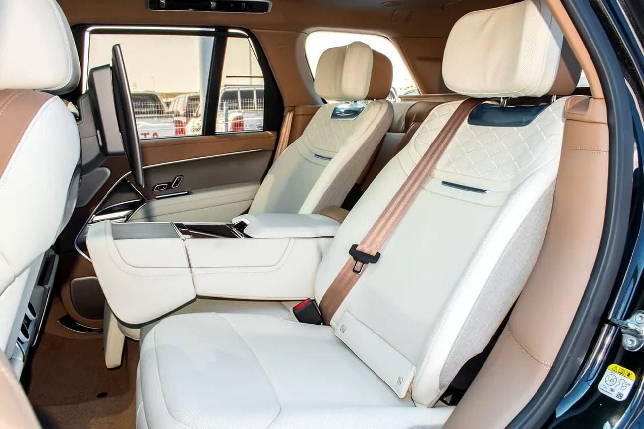 Land Rover Range Rover SV LWB P615