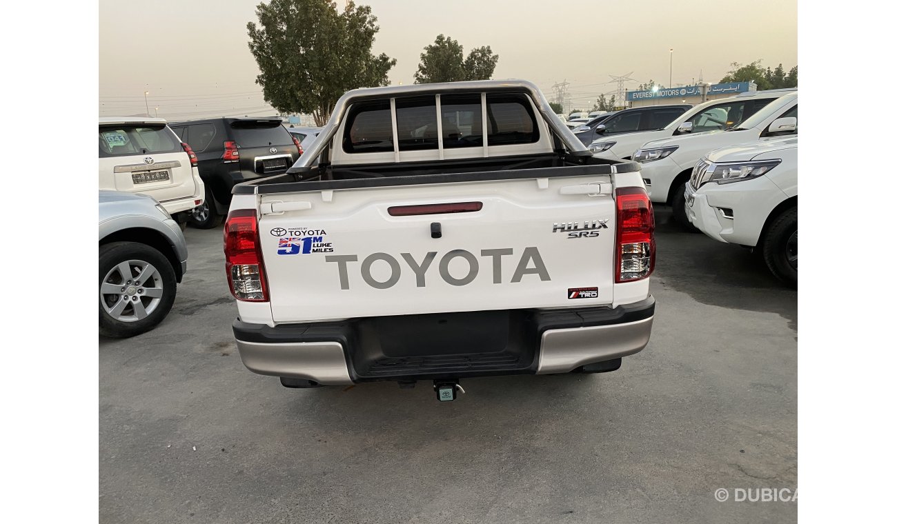 Toyota Hilux SR5 Diesel full option leather seats clean car