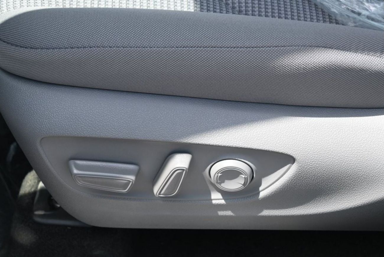 تويوتا هايلاندر TOYOTA HIGHLANDER LE 2.5L 2023