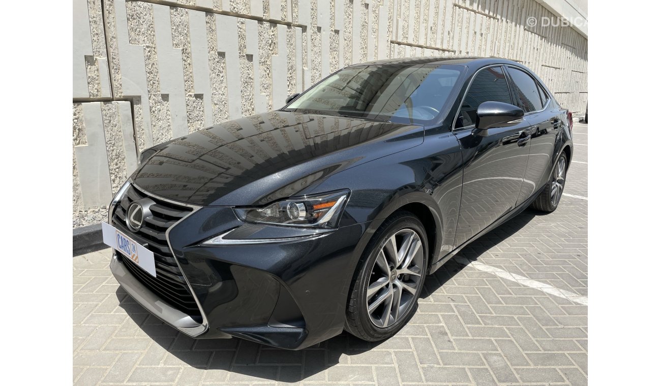 Lexus IS300 2.5L | PREMIER|  GCC | EXCELLENT CONDITION | FREE 2 YEAR WARRANTY | FREE REGISTRATION | 1 YEAR FREE