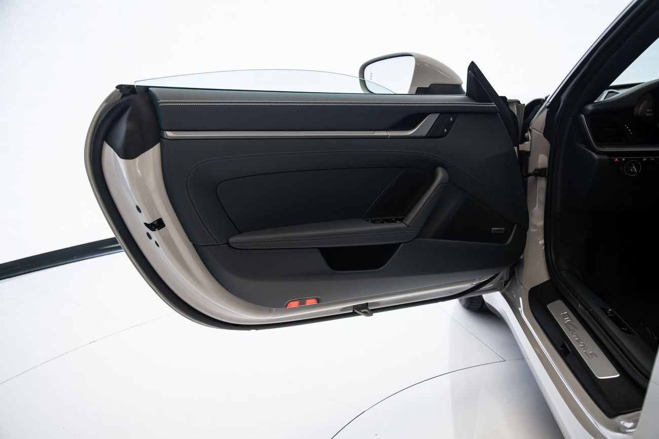 Porsche 911 CARRERA S